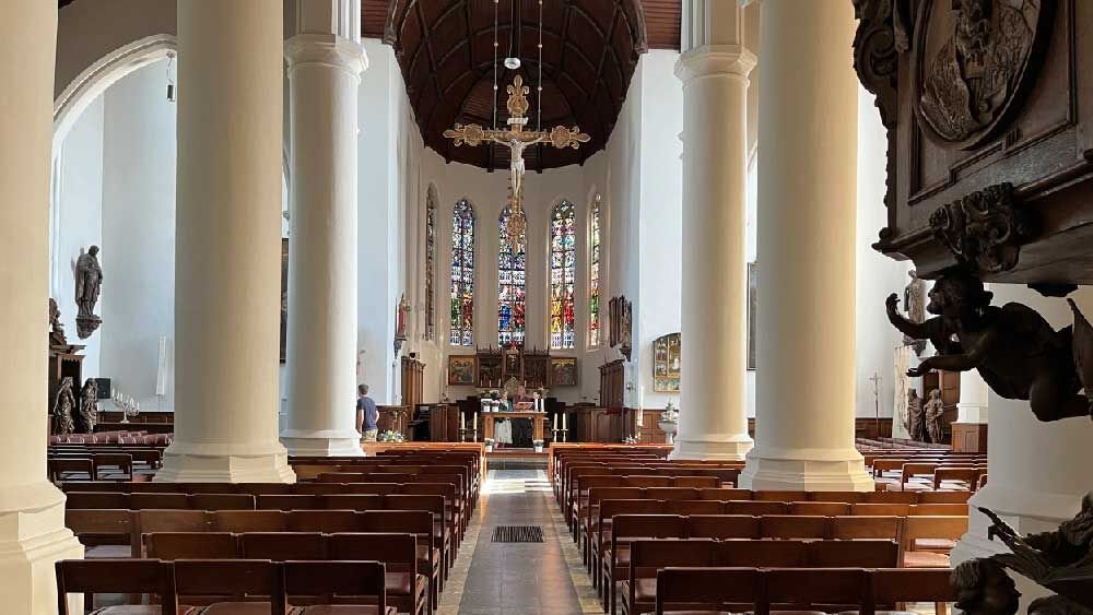 valentinuskerk binnen2025