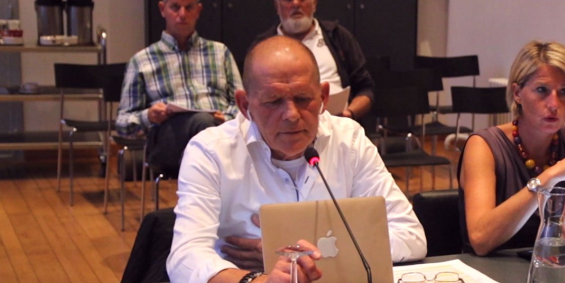 mario debat