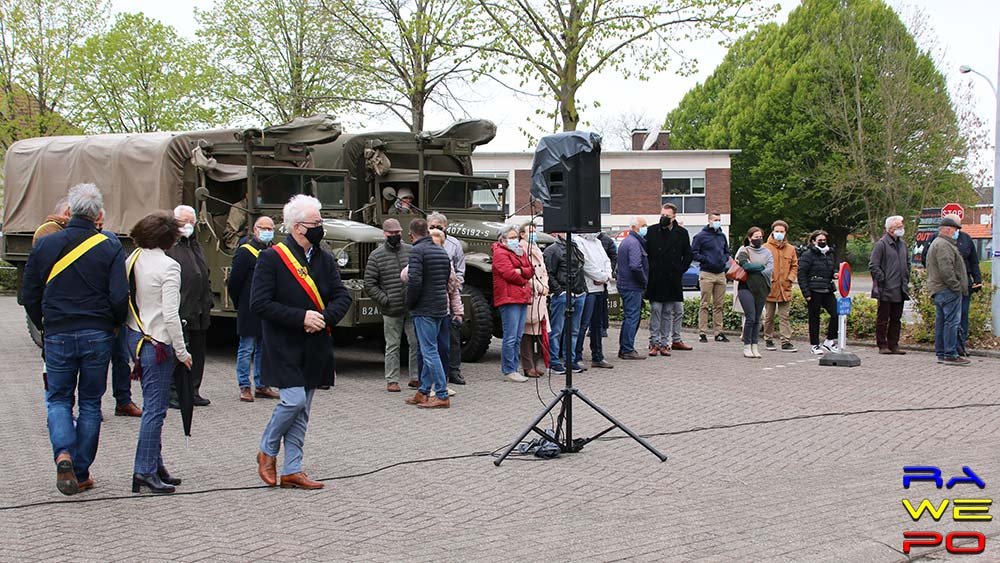 onthulling gedenkplaat slachtoffersWO2 2