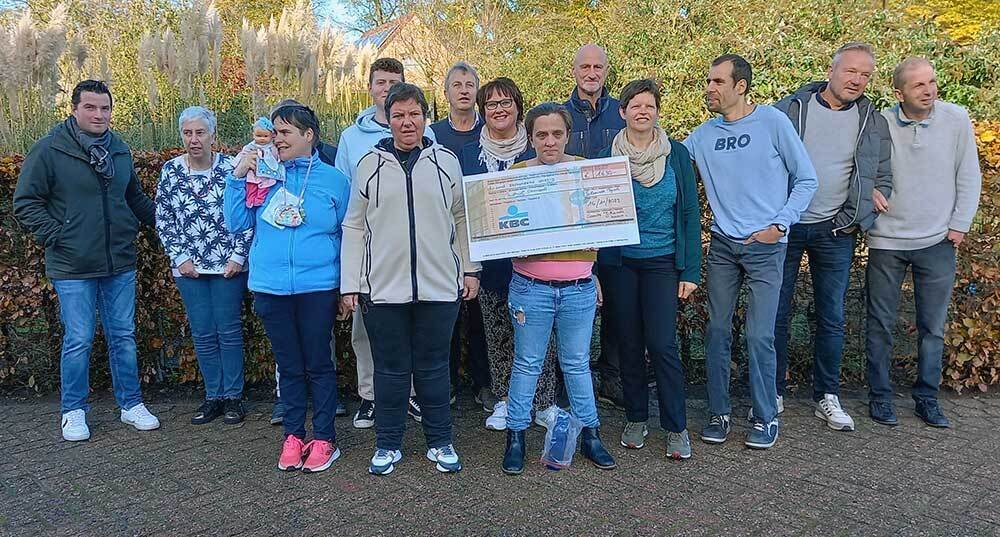 202211 cheque Gilseinde aan De Rusthuif