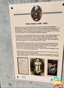 deken adams monument3