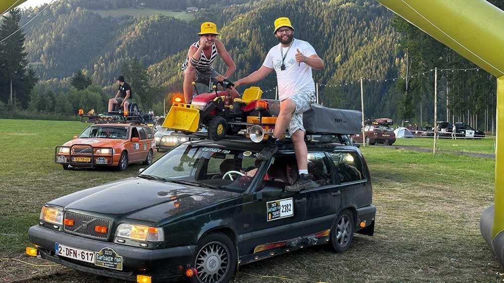 2382 2