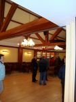 Vanaf_hier_kan_een_schuifwand_de_zaal_in_2_delen