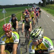 Staf v_Gils_Hdr_-_fietsvrienden_onderweg